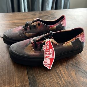Vans, never worn women’s 6.5